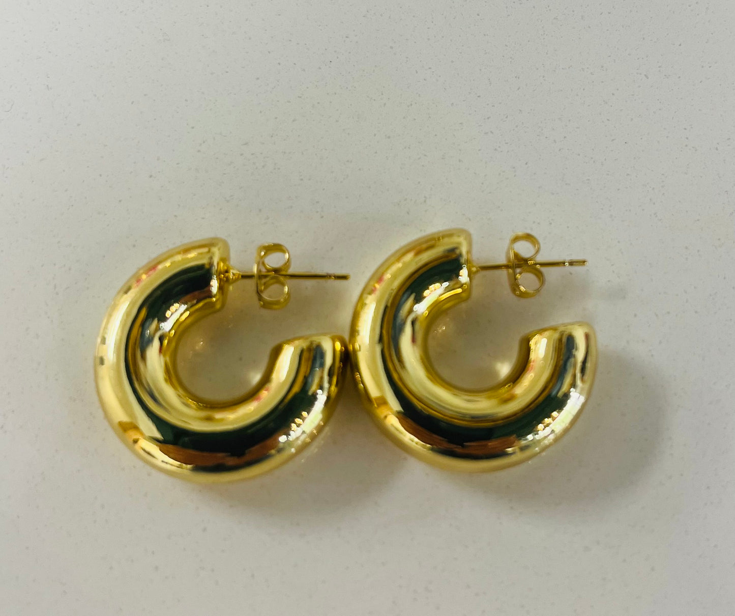 SMOOTH GOLD HOOPS