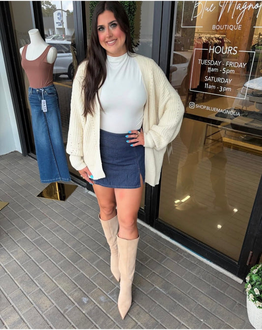 AMBER CARDIGAN SWEATER