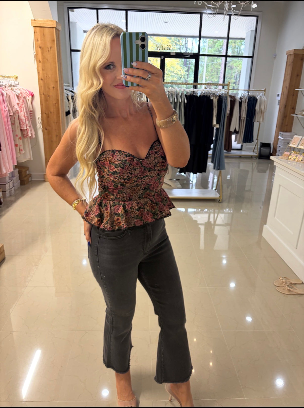 FALL ROSE/ BLACK TOP