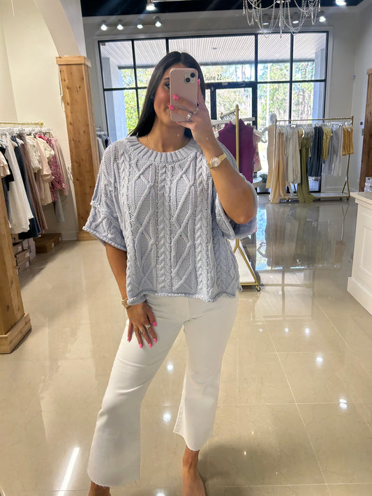 BLUE KNIT SWEATER TOP