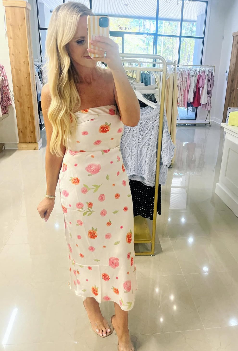 CREAM ROSE-FLORAL SKIRT